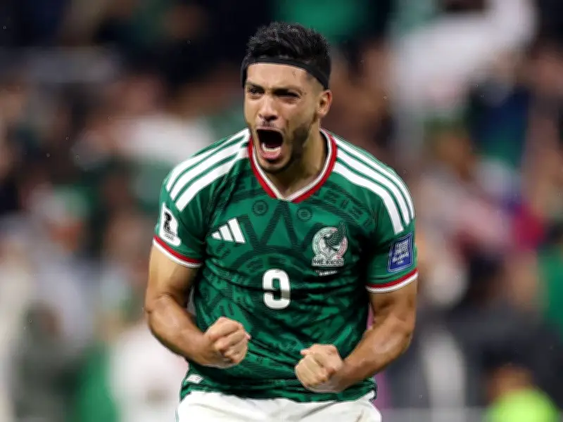 Why Raul Jimenez Wears a Headband: Protective Strap Explained