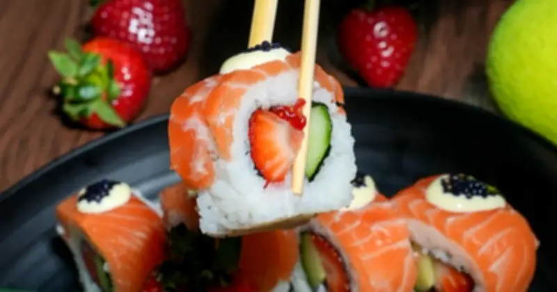 Wimbledon-Themed Menu: Strawberry-Salmon Sushi Steals the Show