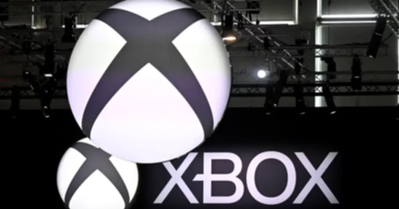 Xbox Project Helix Disc Drive Rumors Intensify Amid Sony Backlash