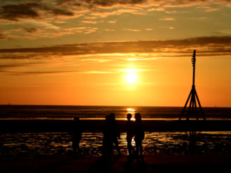 Yellow Heat Alert Issued for Merseyside as Temperatures Hit 30C