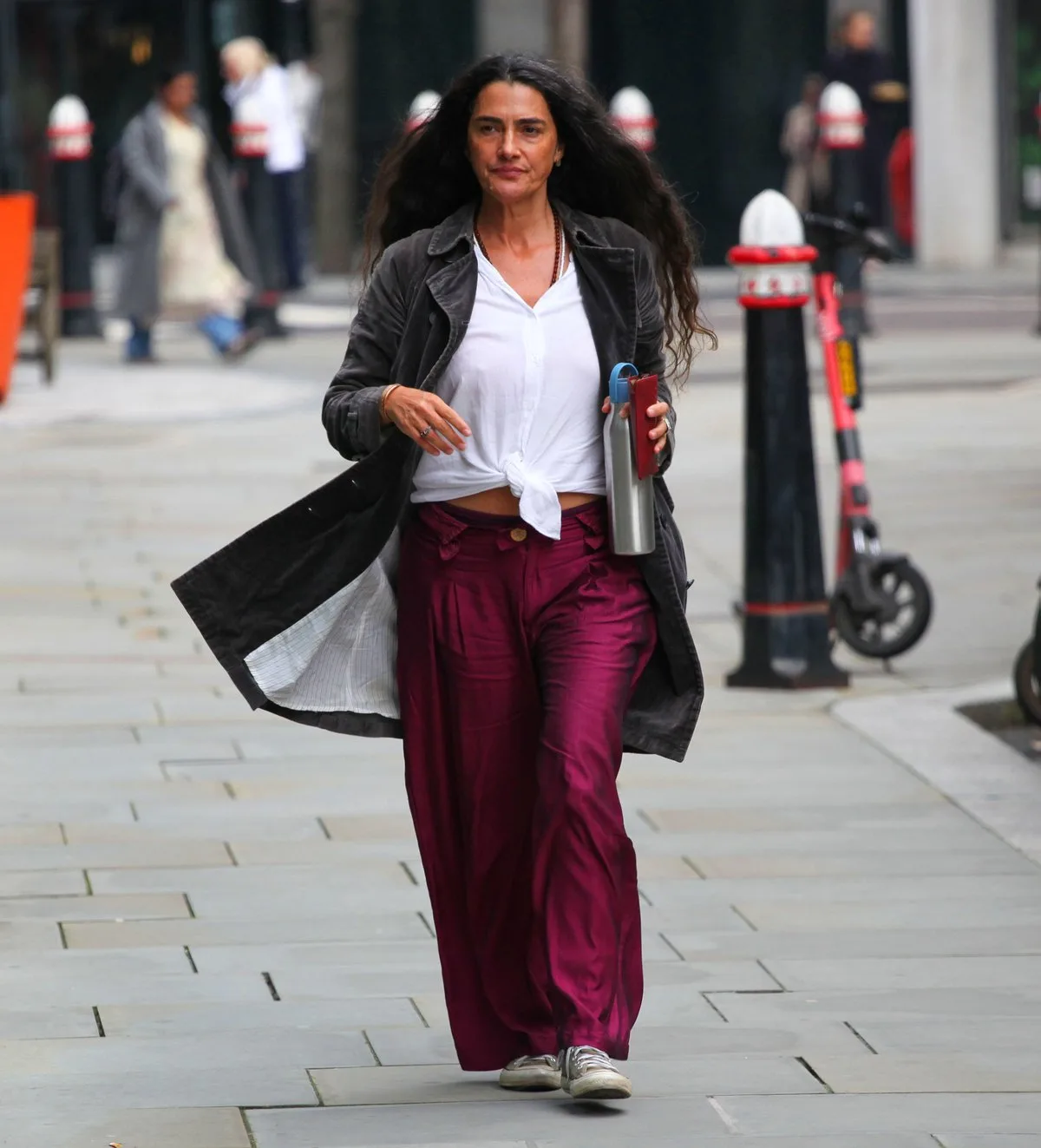 Yoga Teacher Wins £5m Inheritance Battle Against Brother-in-Law