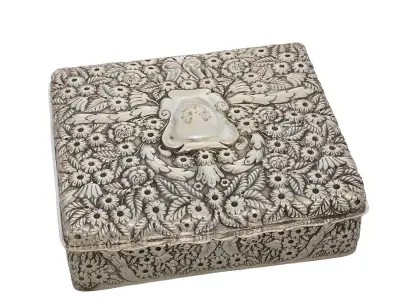 Edinburgh attic silver collection sells for £60,000 at auction