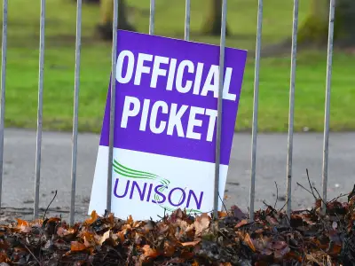 Late back pay offer averts NHS Greater Glasgow payroll strike