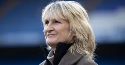 Lucy Ward Thanks Partner Neil Redfearn for Saving Her Mother's Life at World Cup