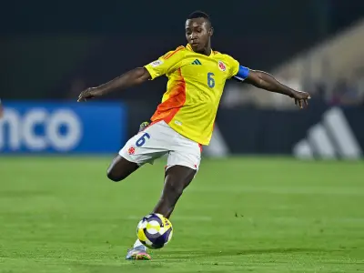 Manchester United to Announce Exciting Midfield Signing Cristian Orozco