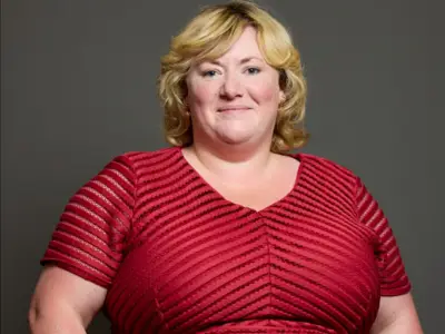 Motherwell MP Pamela Nash Fights to Keep Johnstone House DWP Office Open