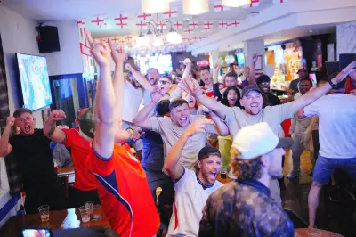 Prince William Urges England to Quarter-Final After 3-2 World Cup Win Over Mexico