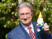 Alan Titchmarsh's Three Key Tips to Protect Garden Robins and Wildlife