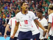 Ten-Man England Reach World Cup Quarter-Finals with Bellingham Brace