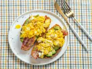 Velvety Scrambled Eggs in 10 Minutes: Chef Bill Granger's Cream Recipe